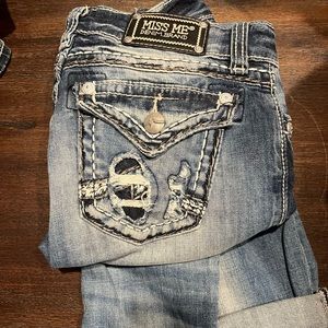 Miss Me capris size 25